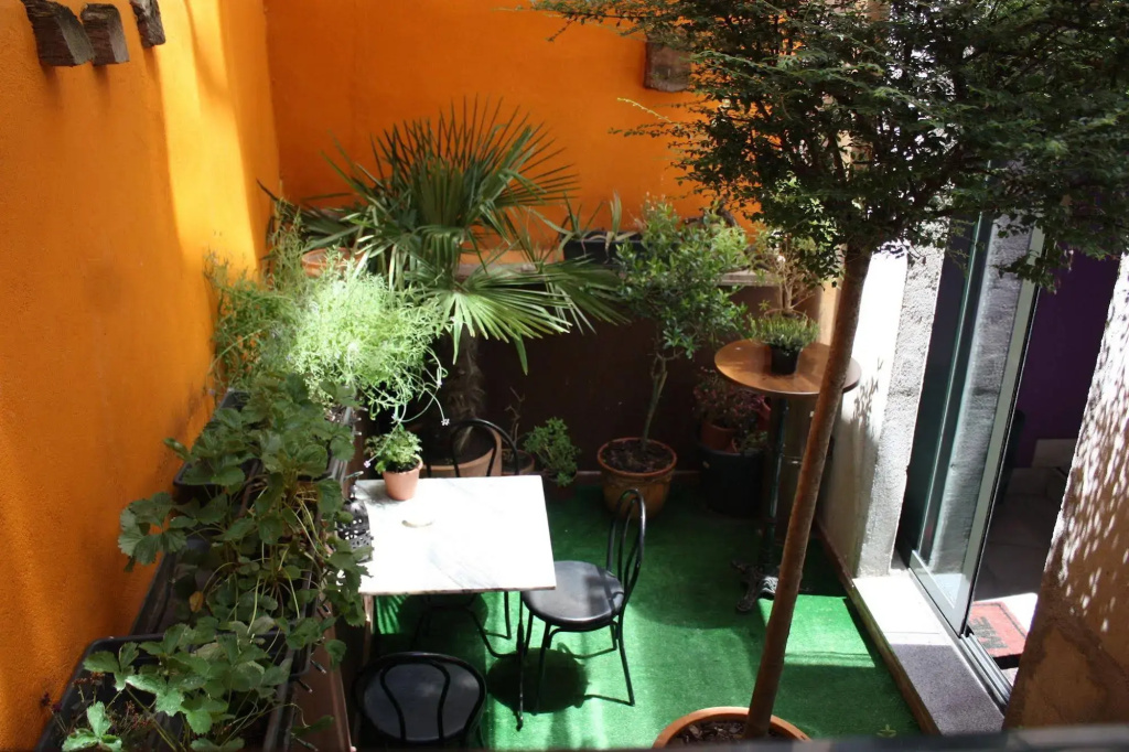 Revolutum Hostel