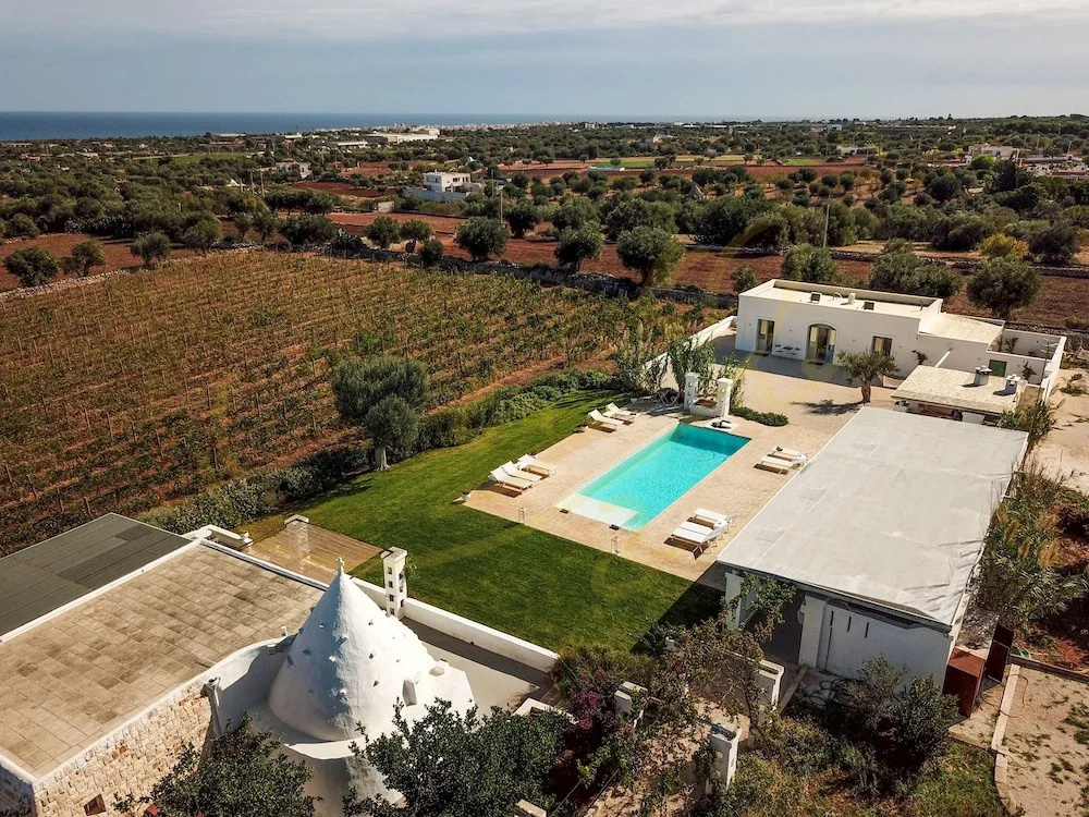 TD Trulli del Podere Trulli with Pool & Scenic View
