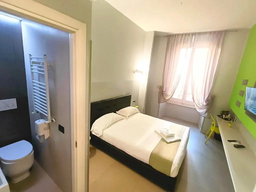 Economy room