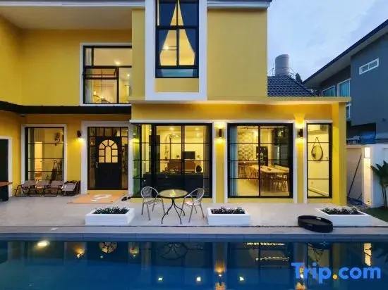 Private Pool Villa 6 Bedroom - Mellow Yellow Villa