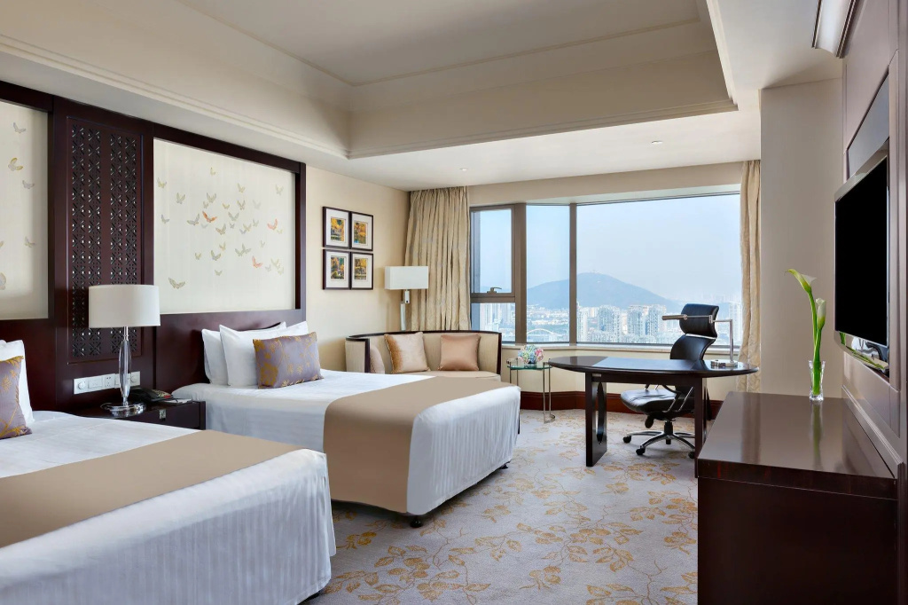 Deluxe Double room (full double bed)