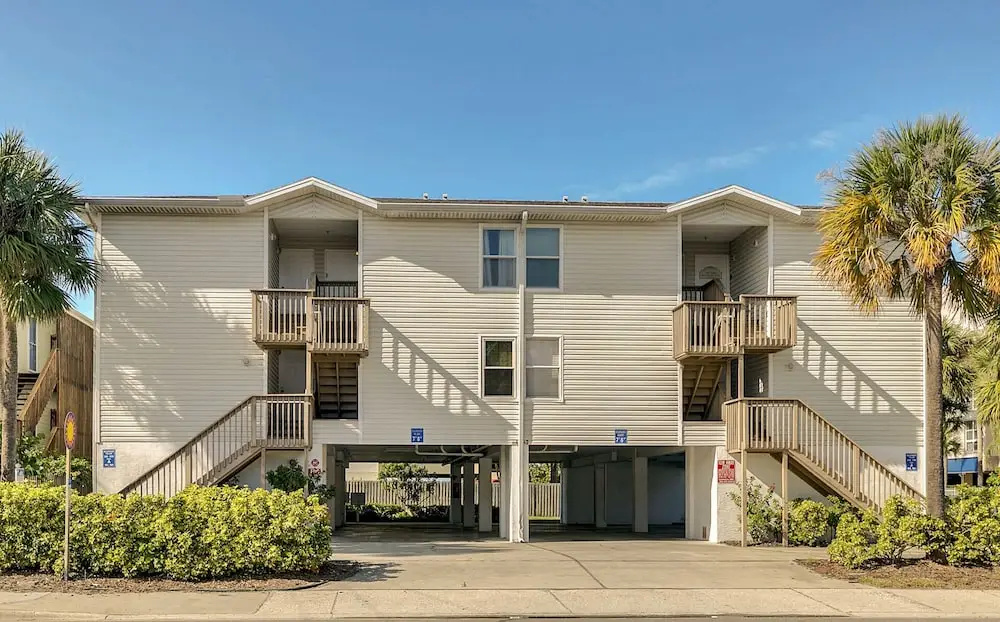 Beachside Condo in Tampa Bay by RedAwning