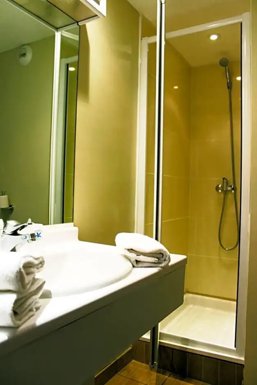 Classic room with harbour view