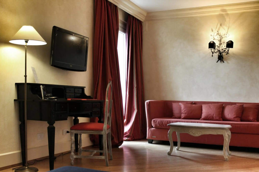 Siri Hotel - Général