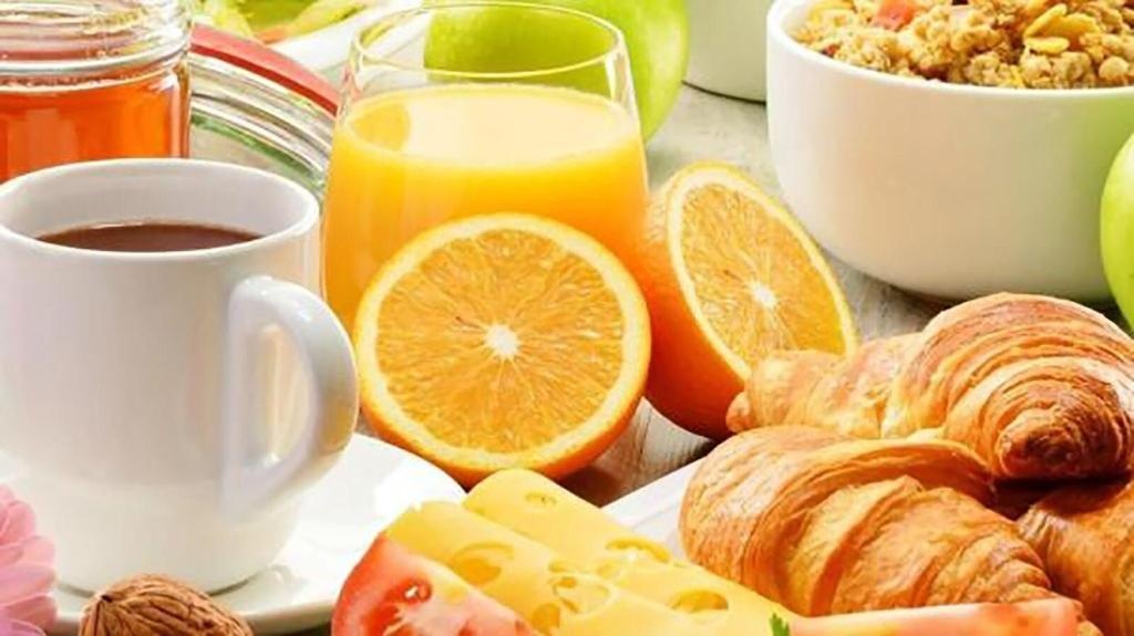 Food & Beverage