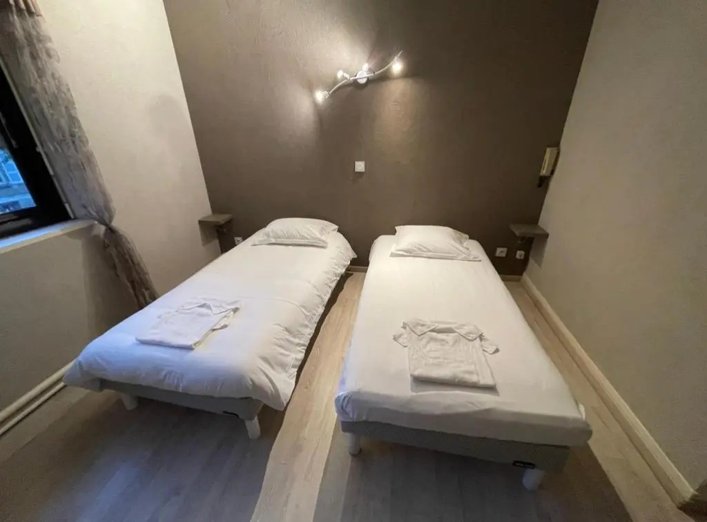 Standard Double room (full double bed)
