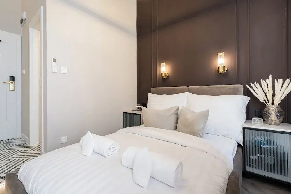 Timeless Boutique Suites by BQA — фото