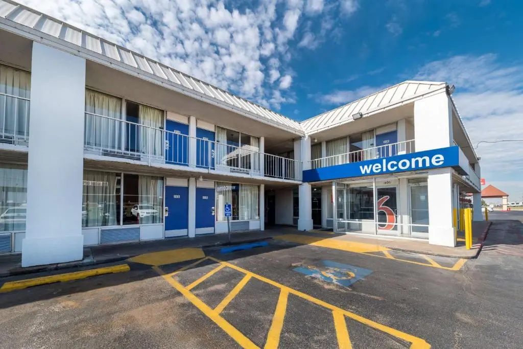 Motel 6-Oklahoma City, OK - Bricktown