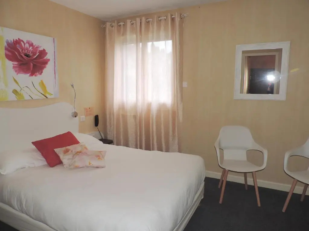 Logis Auv'hotel - Chambres