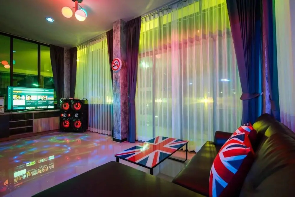 Hotel photo 12