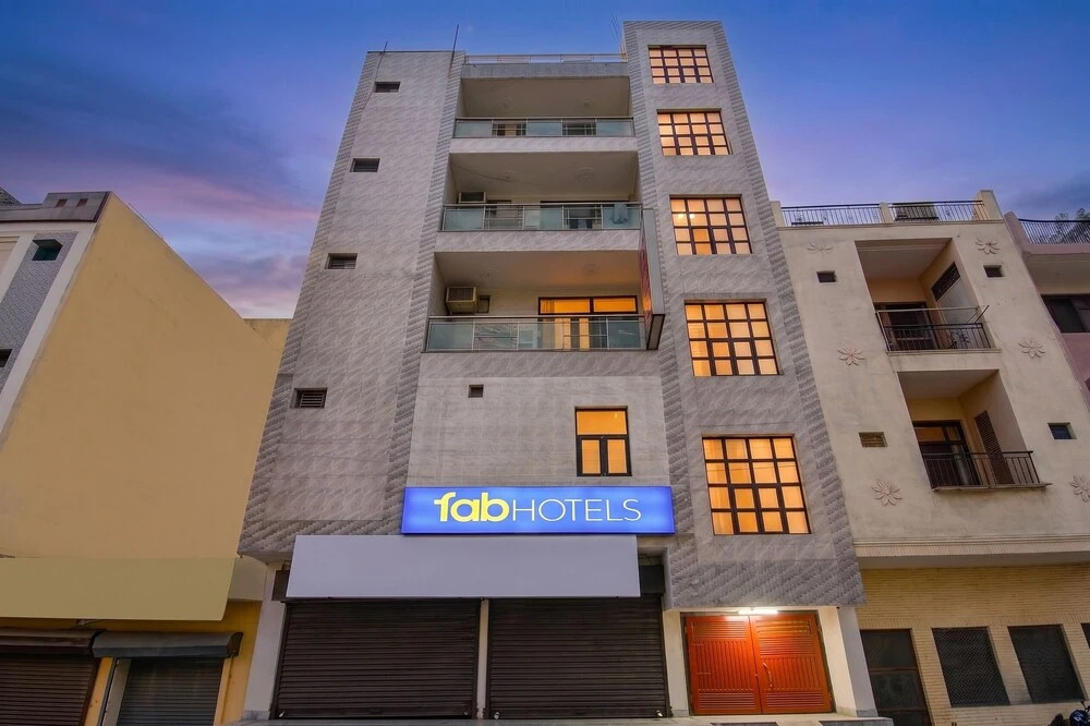Fabhotel Mb Residency