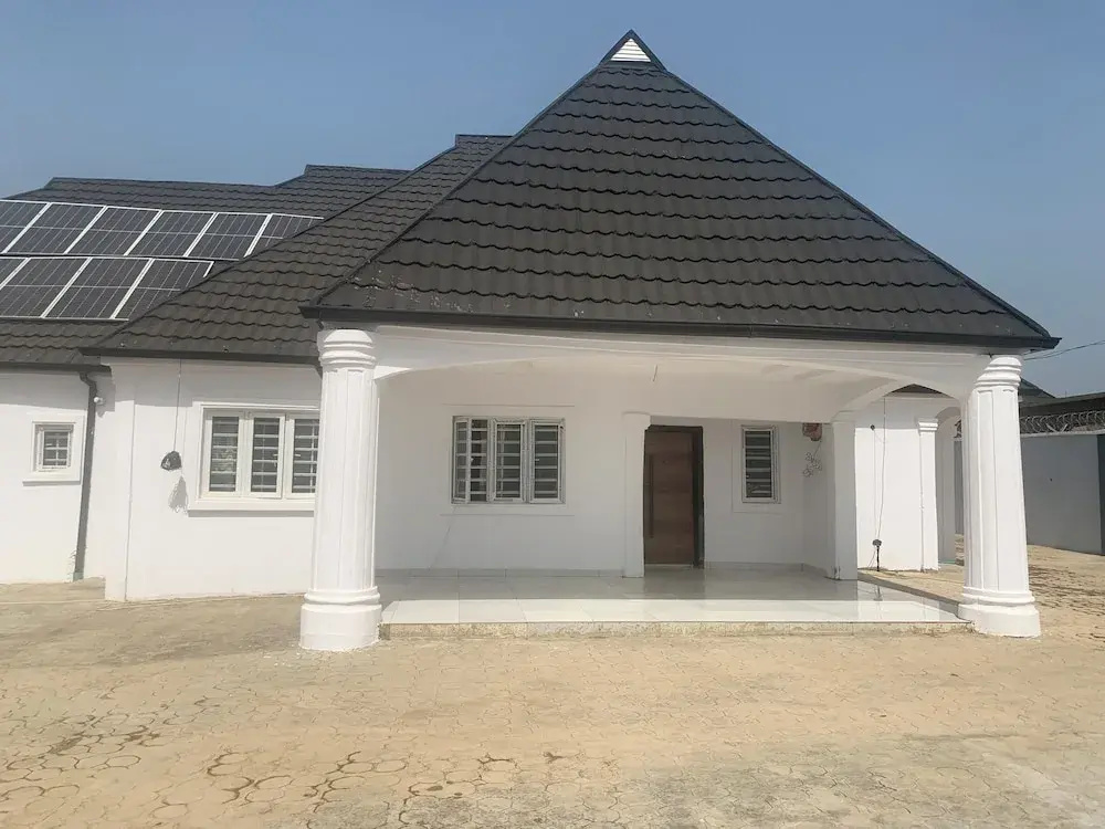 Umbrella Properties Hotel Moniya