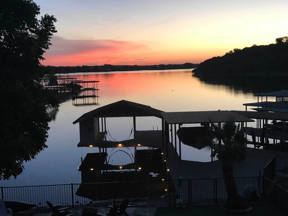 Lakefront Granbury Home w/ Dock, Decks & Hot Tub!
