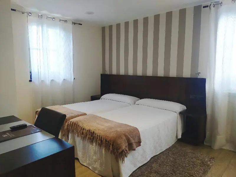 Economy Double room (full double bed)
