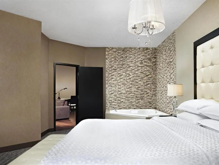 Four Points by Sheraton Hotel & Suites Calgary West - Chambres