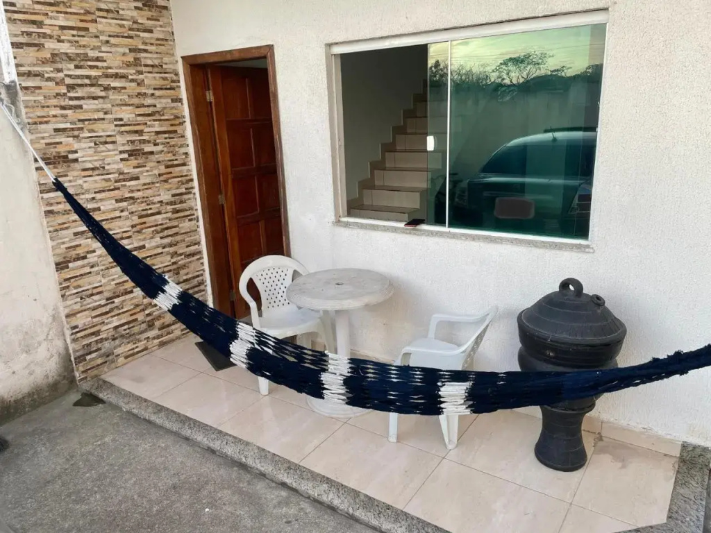 Casa Duplex 2 quartos com amplo quintal