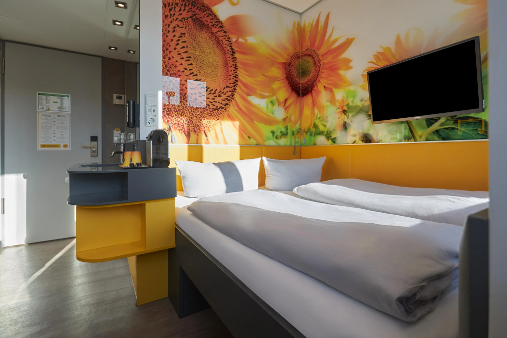 Buddy Hotel — 2