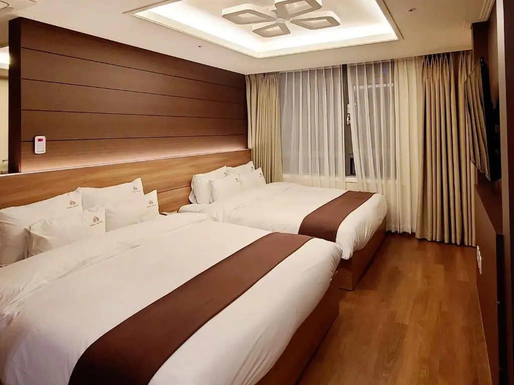 Family Suite with harbour view