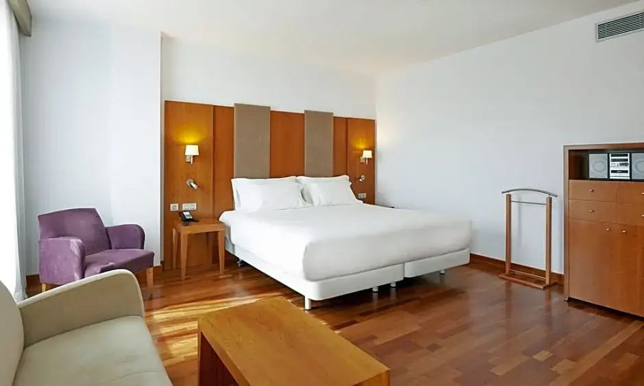 NH Ciudad de Almería - Chambres