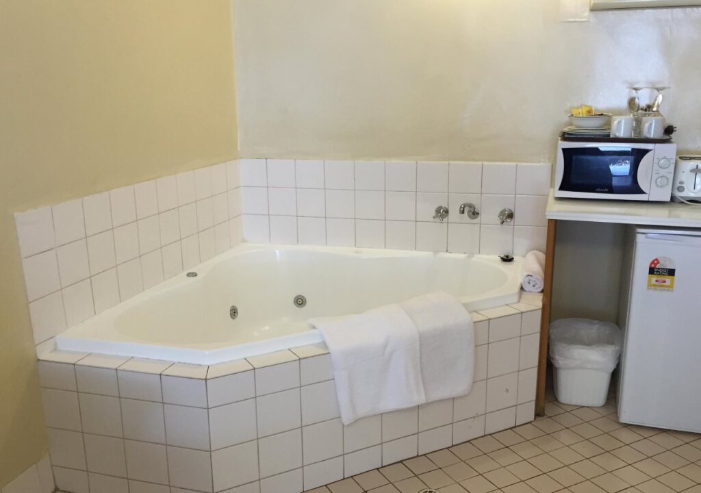 Tollgate Motel by null