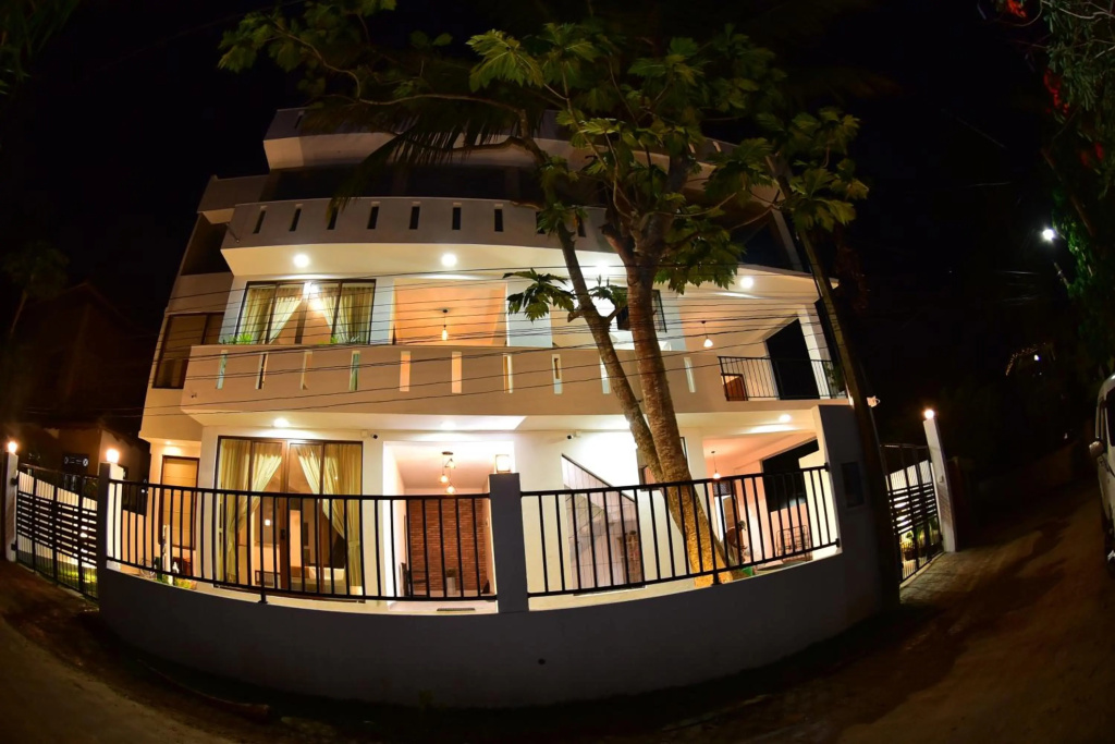 Lily Holiday Apartments