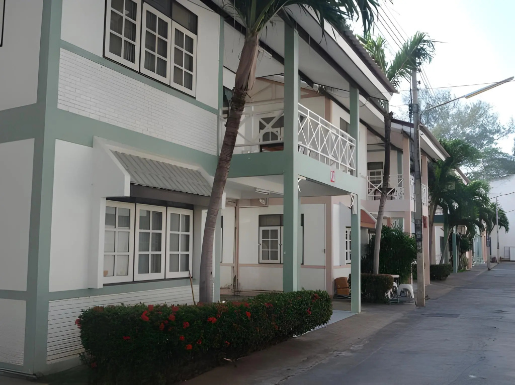 Paisiri Hotel