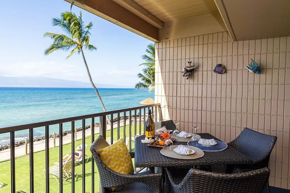 Kaleialoha 210 by RedAwning