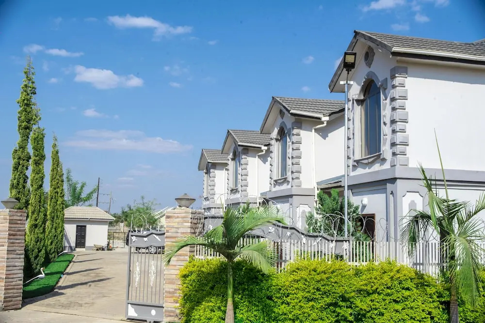 Lusaka Luxe Your Private Oasis Awaits in the Heart of Zambia