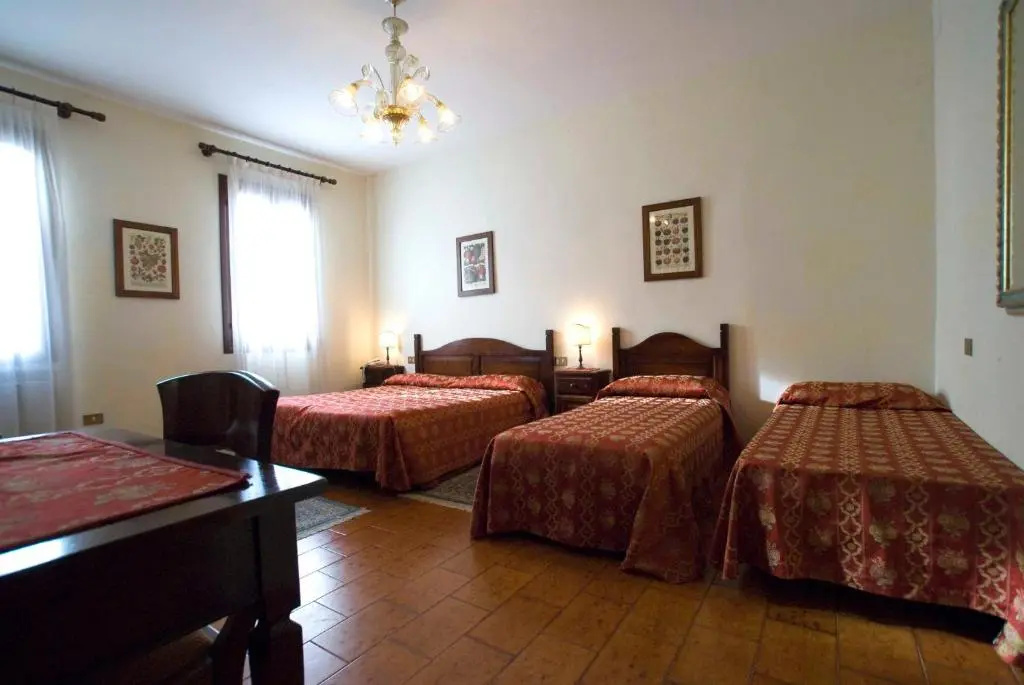 Triple room