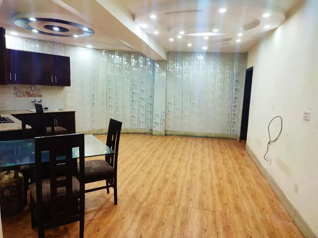 Economy room