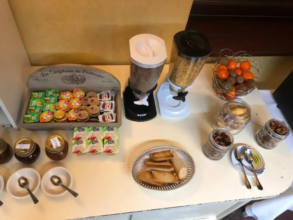 Hotel photo 8