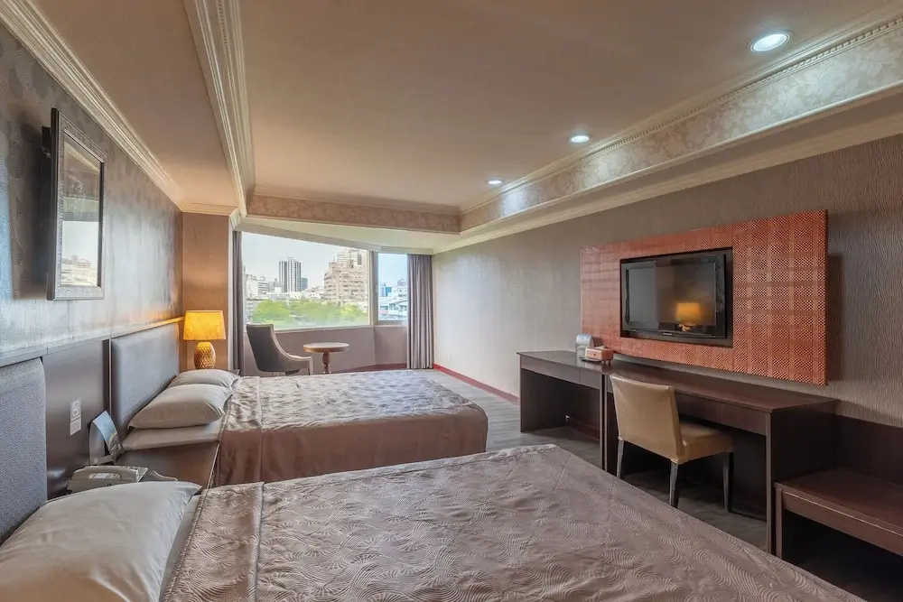 Superior Quadruple room