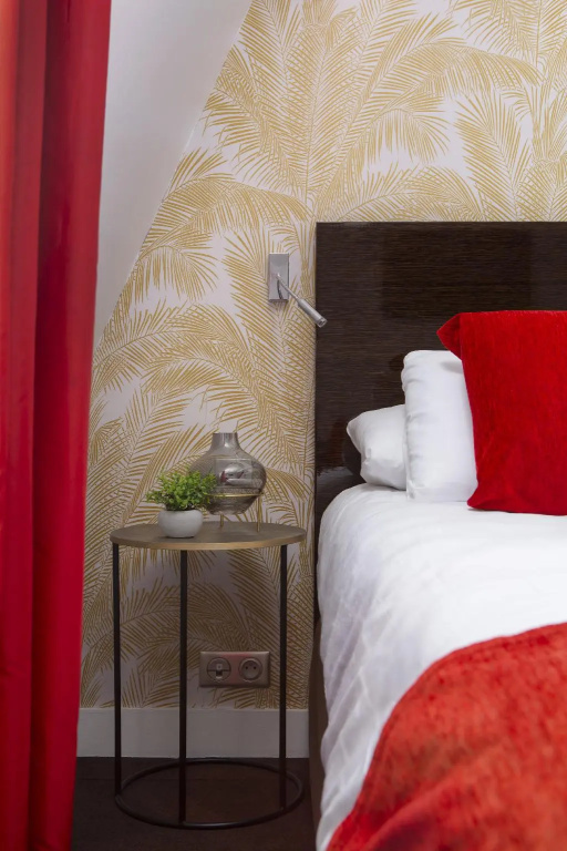 Hotel Le Rocroy 44