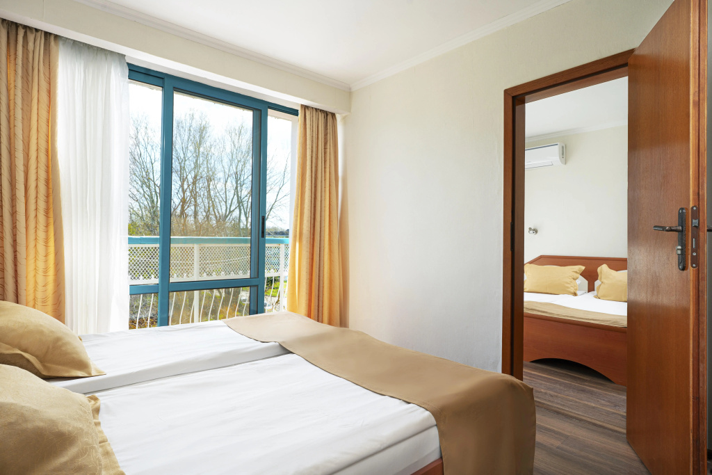 Zefir Hotel — 5