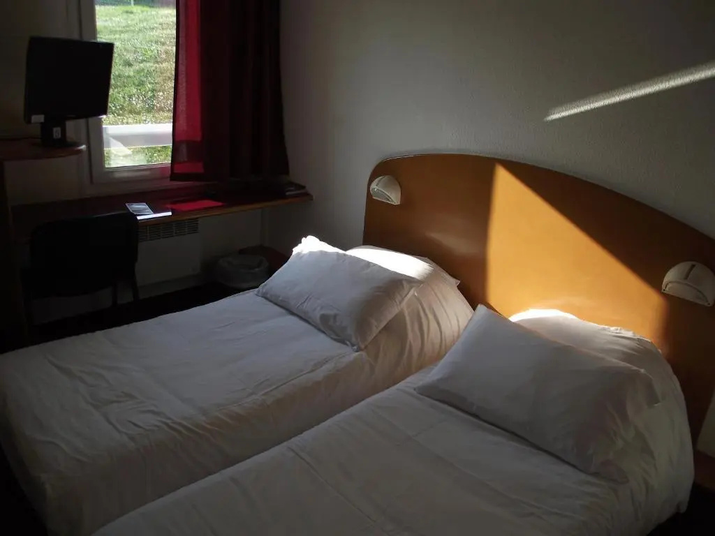 Standard Double room (twin beds)