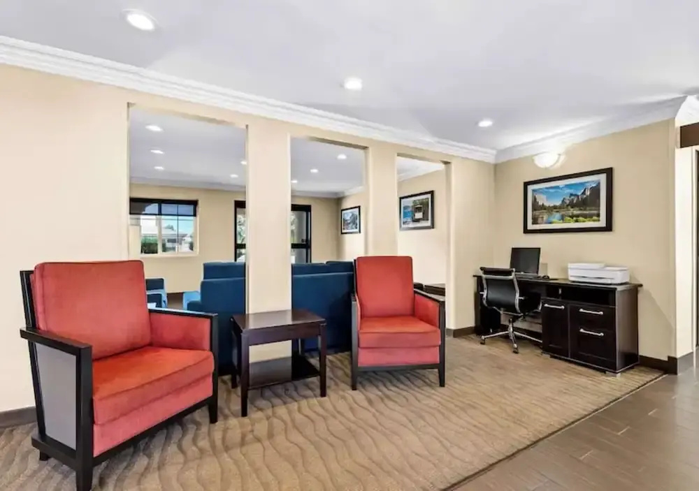 Hotel photo 2