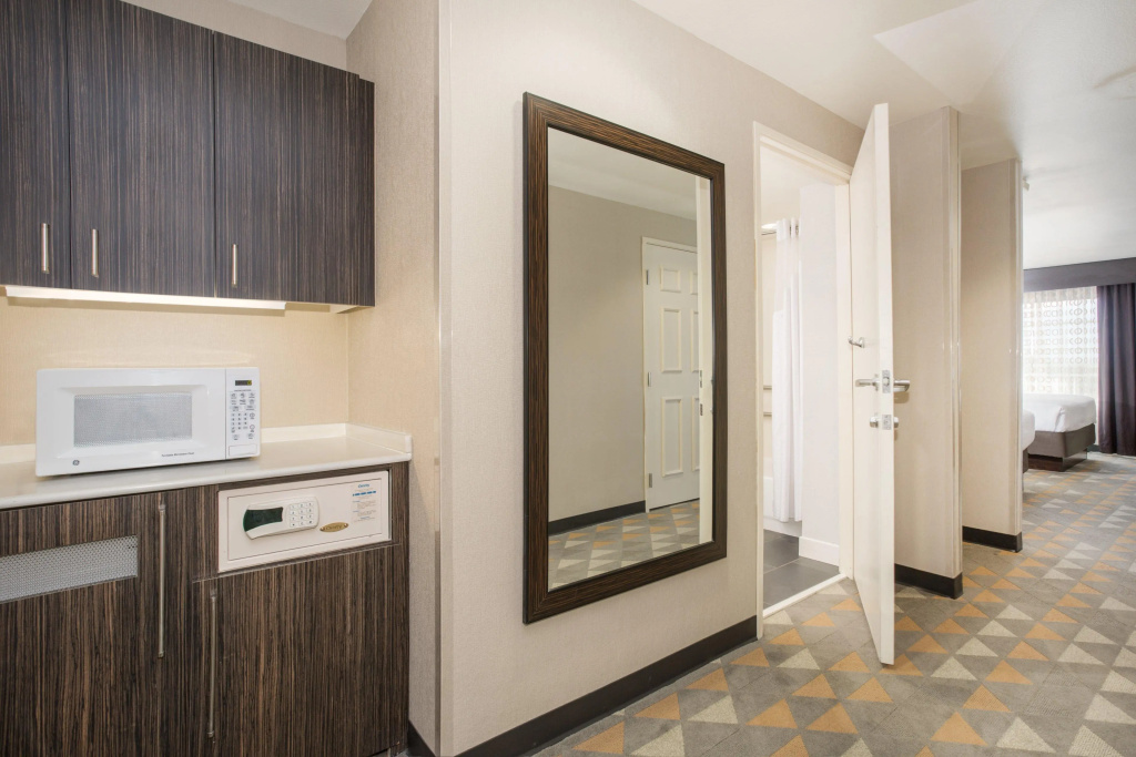 Holiday Inn Colorado Springs - Airport - Général