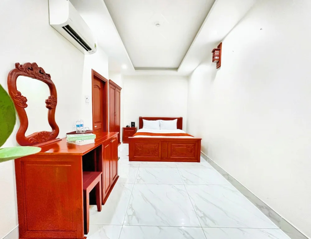 Superior Double room (full double bed)
