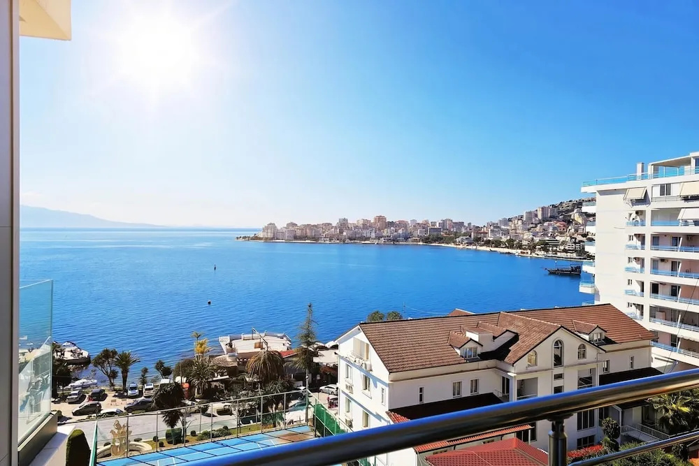 Two Bedroom Apartment With Sea View-021
