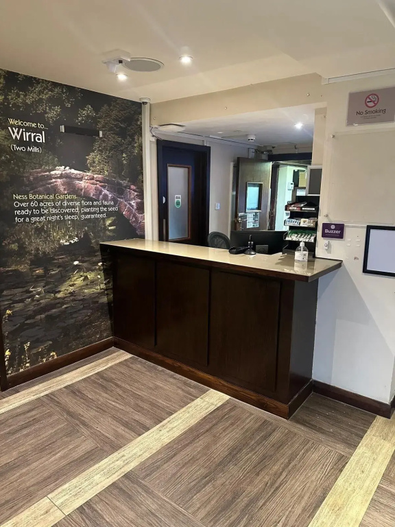 Premier Inn Wirral (two Mills) - Général