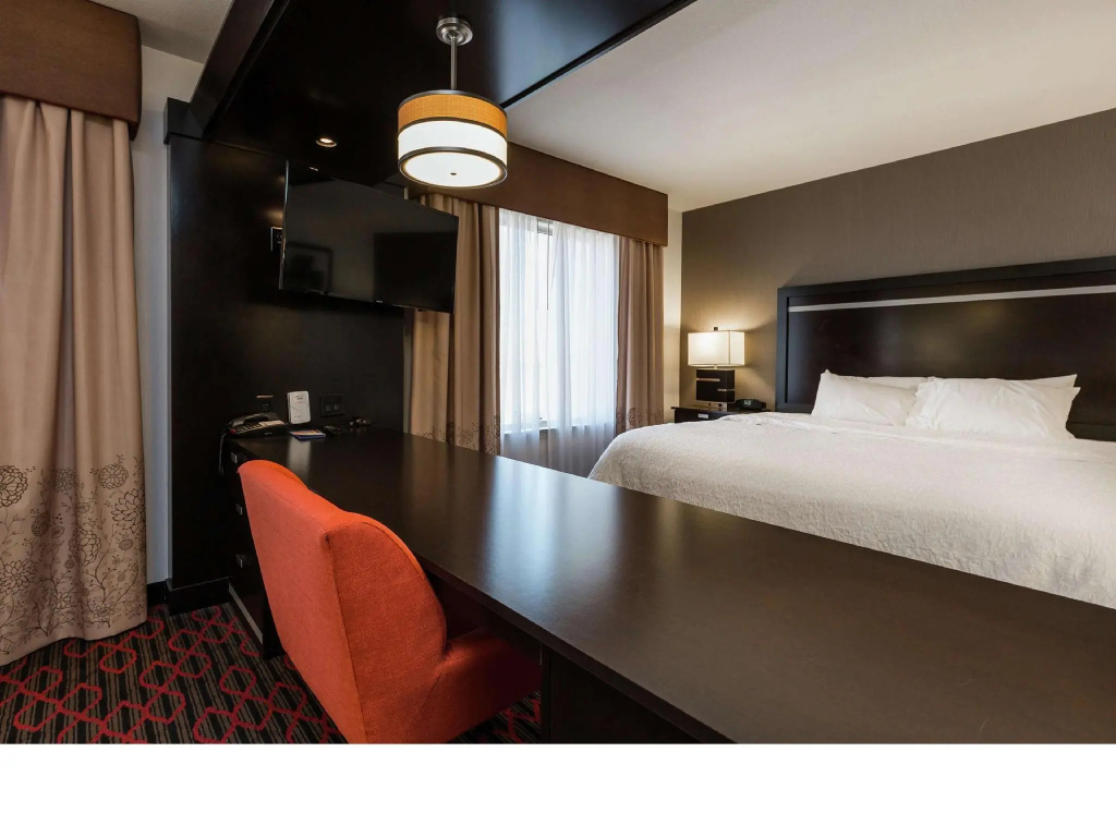 Double Suite (full double bed)