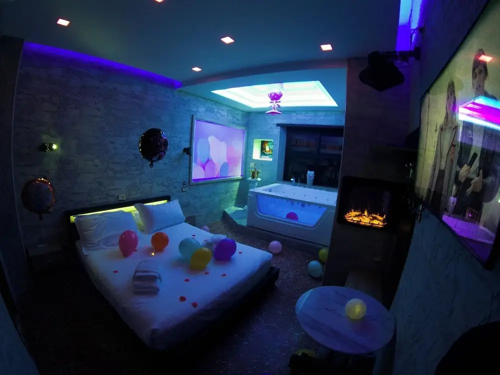 Suite with balcony