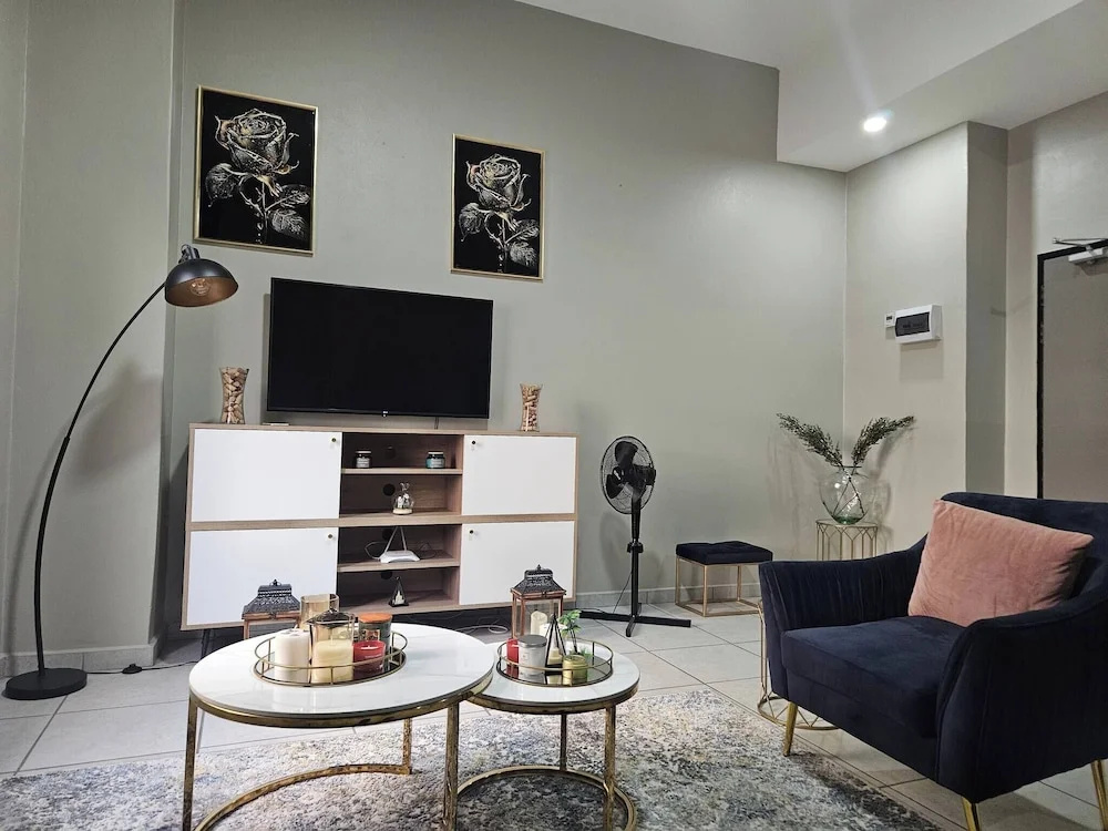 Modern and Cozy 1BR Unit at The Bolton Rosebank