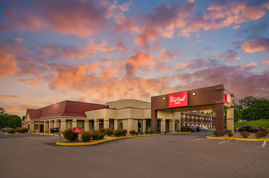 Red Roof Inn Staunton