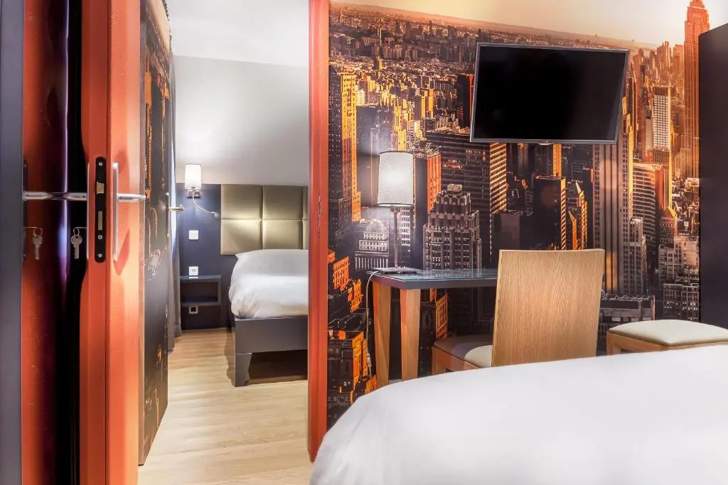 Standard Quadruple room