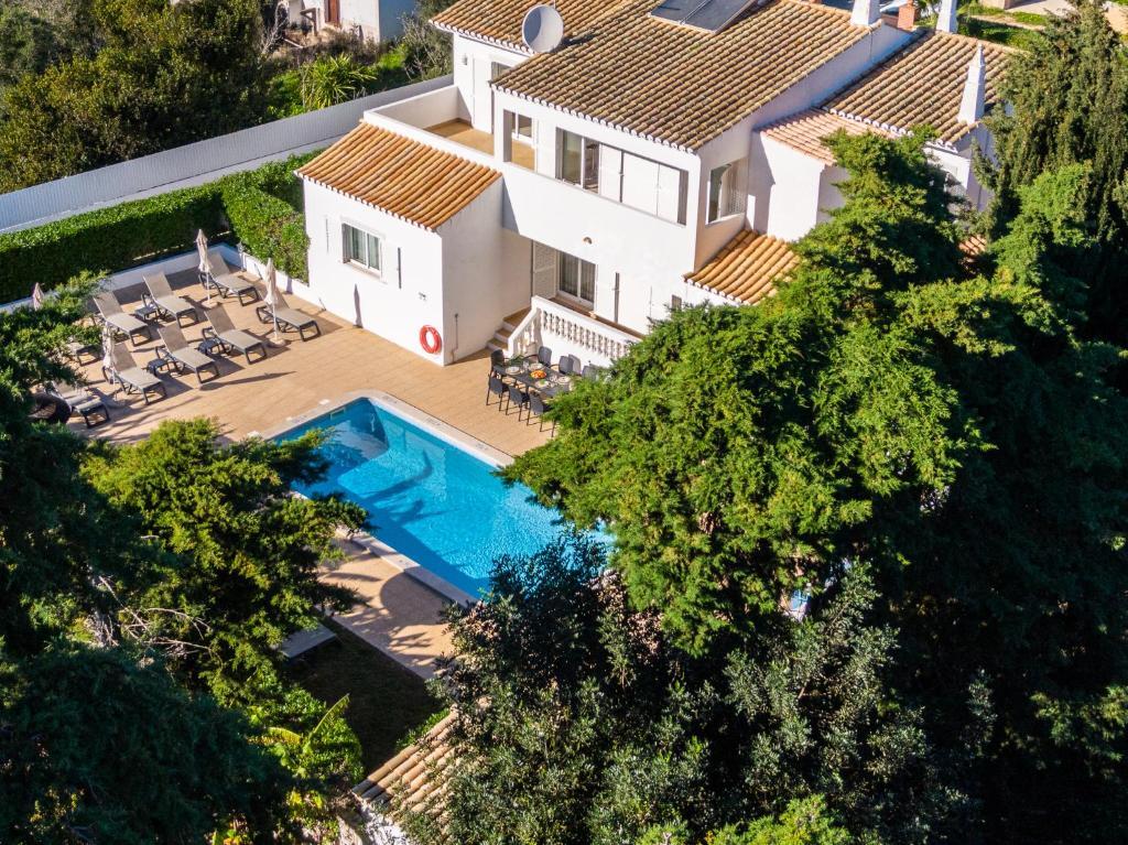 gallery_image_hidden_16