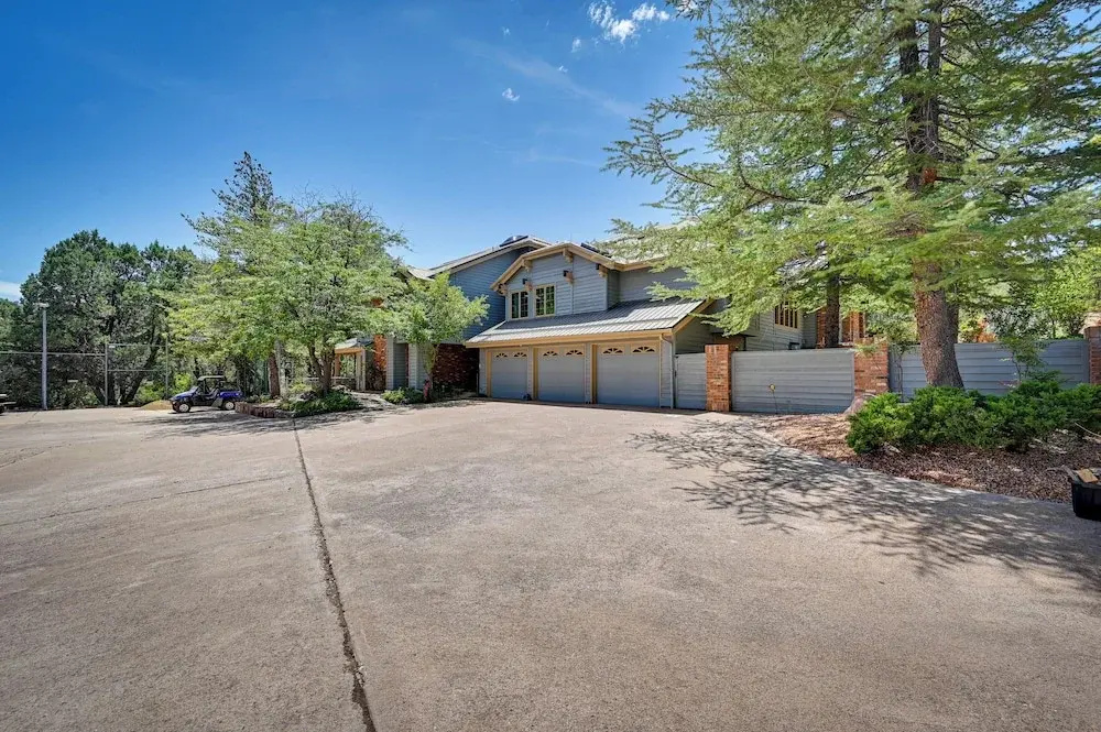 Hot Tub + Games: Spacious Golf Retreat in Payson