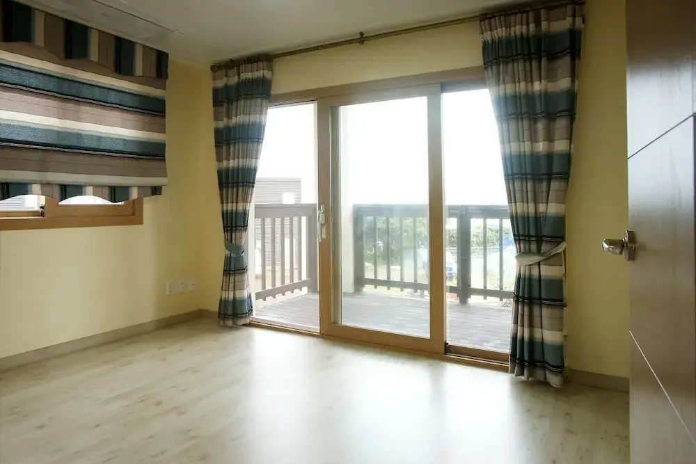 2 Bedrooms Cottage