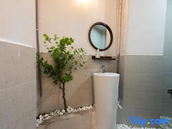 LYLAC Home Saigon HHH - Beautiful City Center Whole Townhouse in D1
