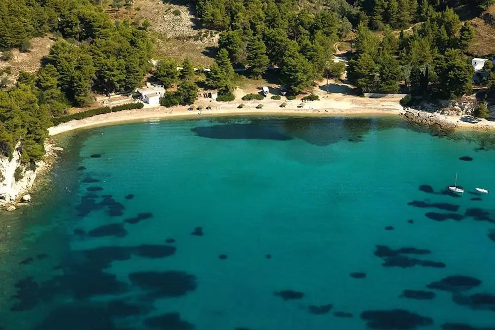 Alonnisos Beachfront Nest - Cozy Summer Gem